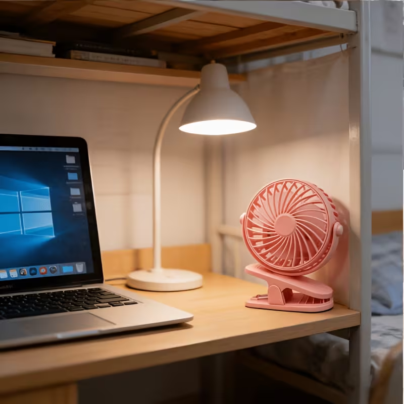 A Fan That Can Be Adjusted 720 Degrees, a USB Clip-On Fan, Compact And Portable, Ideal for Outdoor Activities And Use in