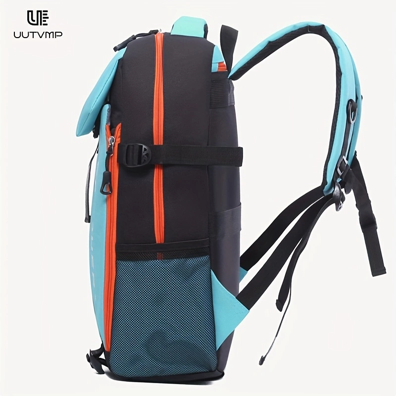 Sports and fitness gear: backpacks for soccer, badminton, and basketball; outdoor training backpacks featuring compartments for shoes and helmets; and expandable, high-capacity backpacks for tennis and badminton.