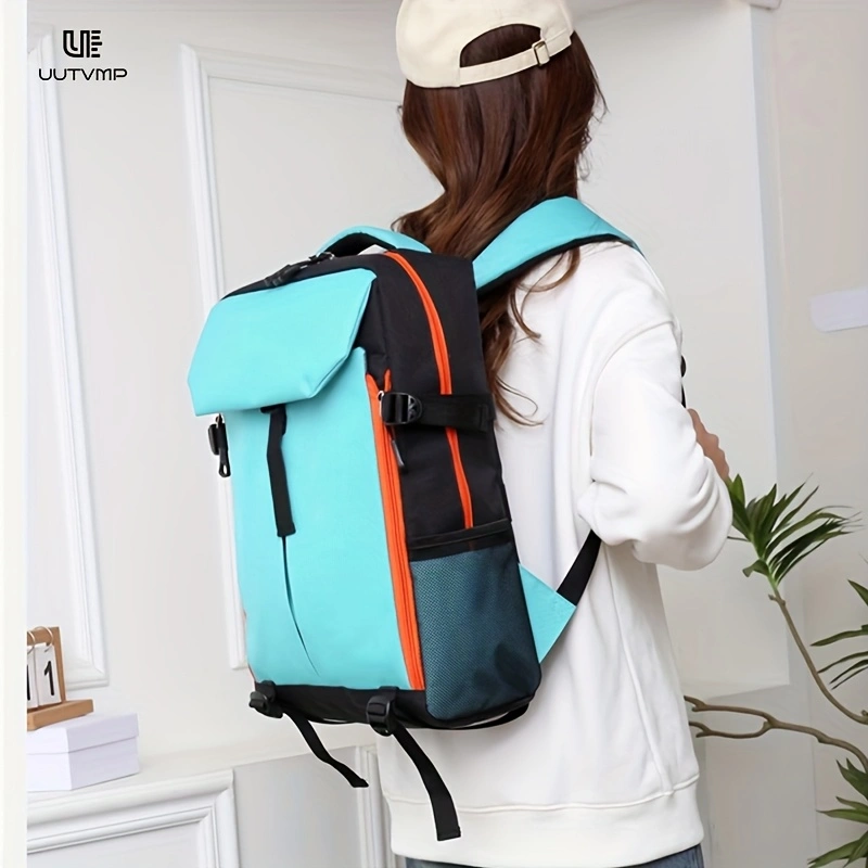 Sports and fitness gear: backpacks for soccer, badminton, and basketball; outdoor training backpacks featuring compartments for shoes and helmets; and expandable, high-capacity backpacks for tennis and badminton.