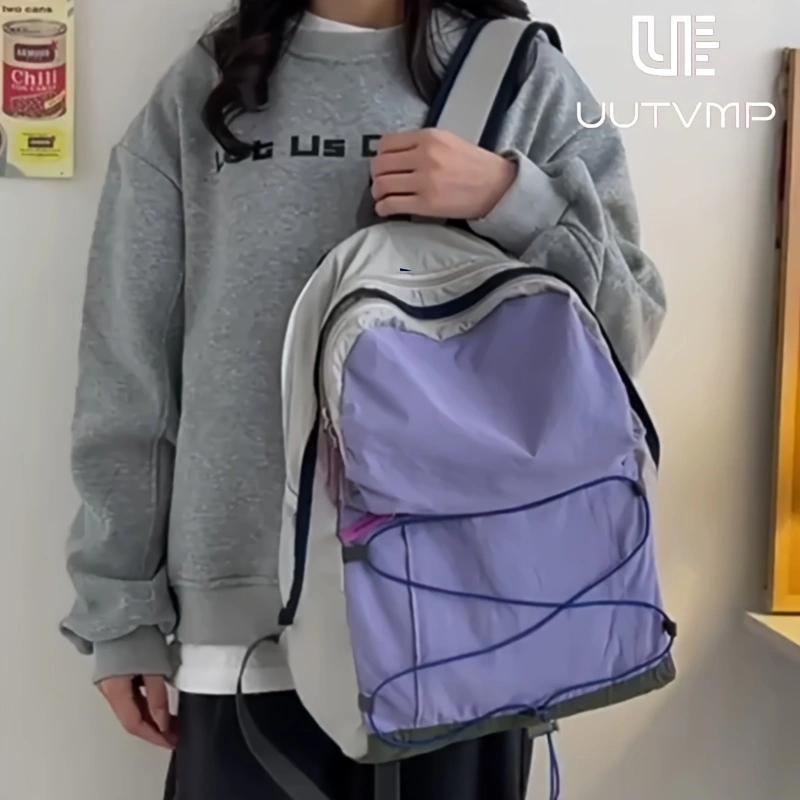 Two-tone backpack, suitable for students, travel, hiking, mountaineering, and leisure sports.