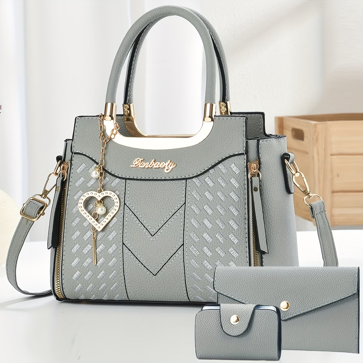 Large-capacity Single-shoulder Bag for Women, Niche Designer-style Bag, New Fashionable and Versatile Crossbody Bag, Stylish and High-end Casual Handbag