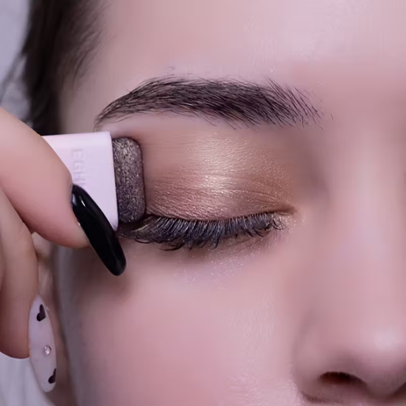 Shimmery Dual-Tone Eyeshadow Palette - 5-8 Versatile Shades, Easy Blend, Long-Lasting, Waterproof with Brush