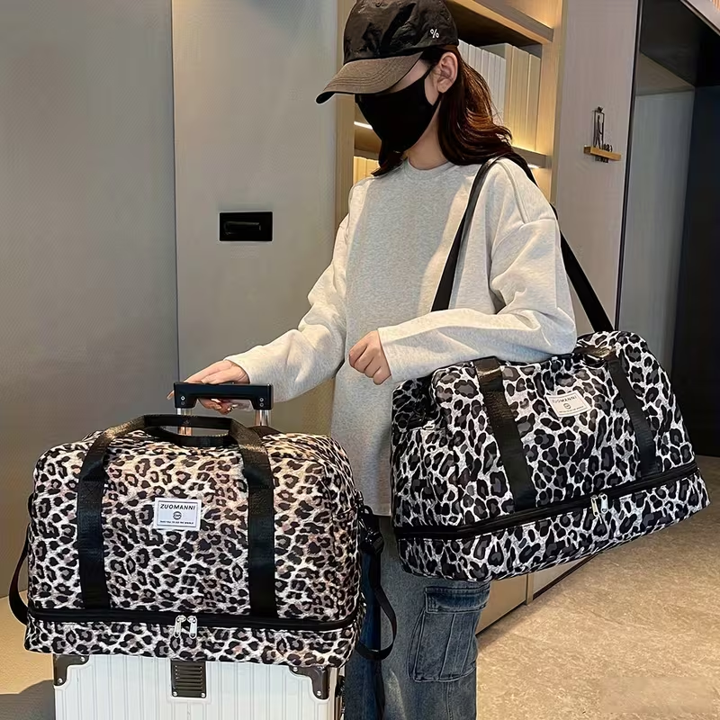 Trendy Leopard-Patterned Suitcase with Ample Space, Featuring a Separate Compartment for Shoes, an Adjustable Shoulder Strap, Ideal for Gym, Yoga, And Weekend Getaways, As Well As Leisure Activities And Outdoor Camping