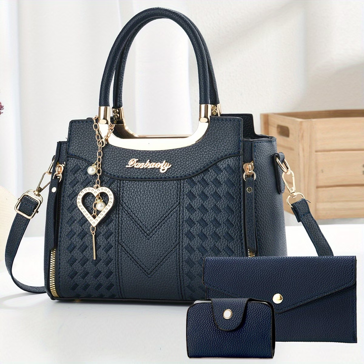 Large-capacity Single-shoulder Bag for Women, Niche Designer-style Bag, New Fashionable and Versatile Crossbody Bag, Stylish and High-end Casual Handbag
