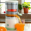 Portable Rechargeable Juicer, Efficiently Separates Pulp And Delivers High Juice Output, Lithium Battery-Powered, Suitable for Various Settings Such As Homes, for Fruits Like Oranges Lemons Watermelons And Grapes