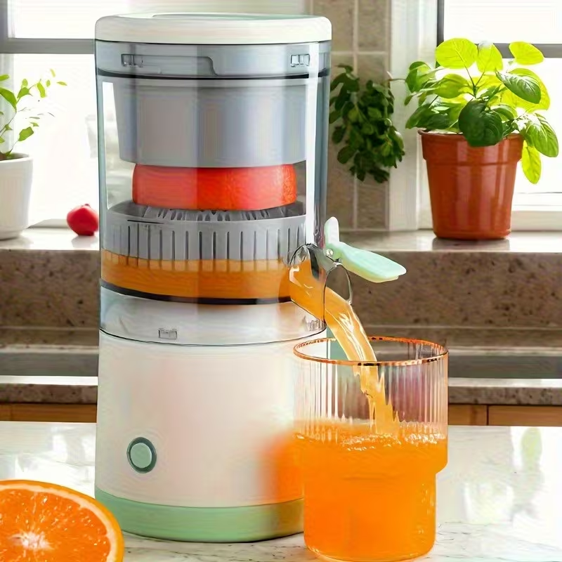 Portable Rechargeable Juicer, Efficiently Separates Pulp And Delivers High Juice Output, Lithium Battery-Powered, Suitable for Various Settings Such As Homes, for Fruits Like Oranges Lemons Watermelons And Grapes