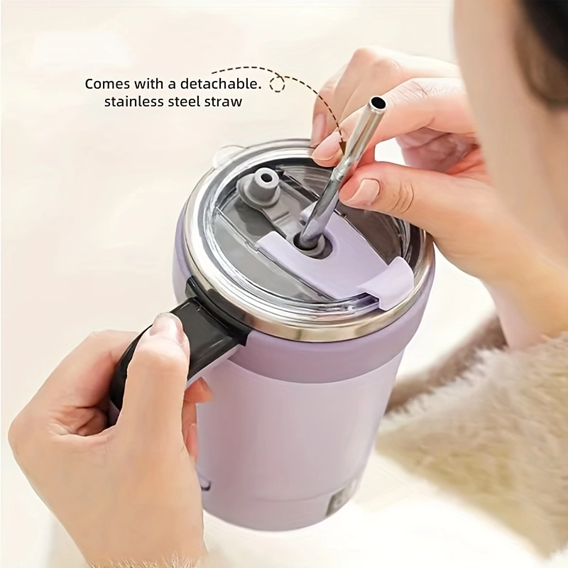New fully automatic blender cup with temperature display, stainless steel straw, capable of blending shakes, coffee, and milk powder, detachable base, Type-C charging port, and a battery life of 60 minutes