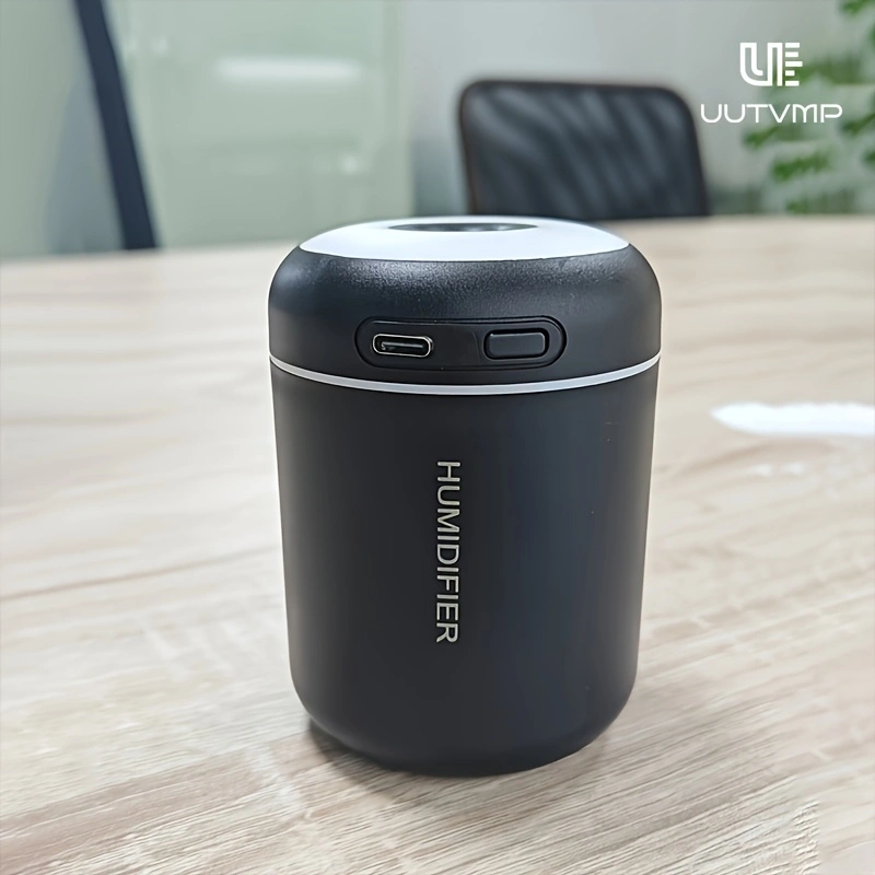 Mini portable humidifier, USB small quiet high-mist humidifier, seven-color ambient light, car and home humidifier.