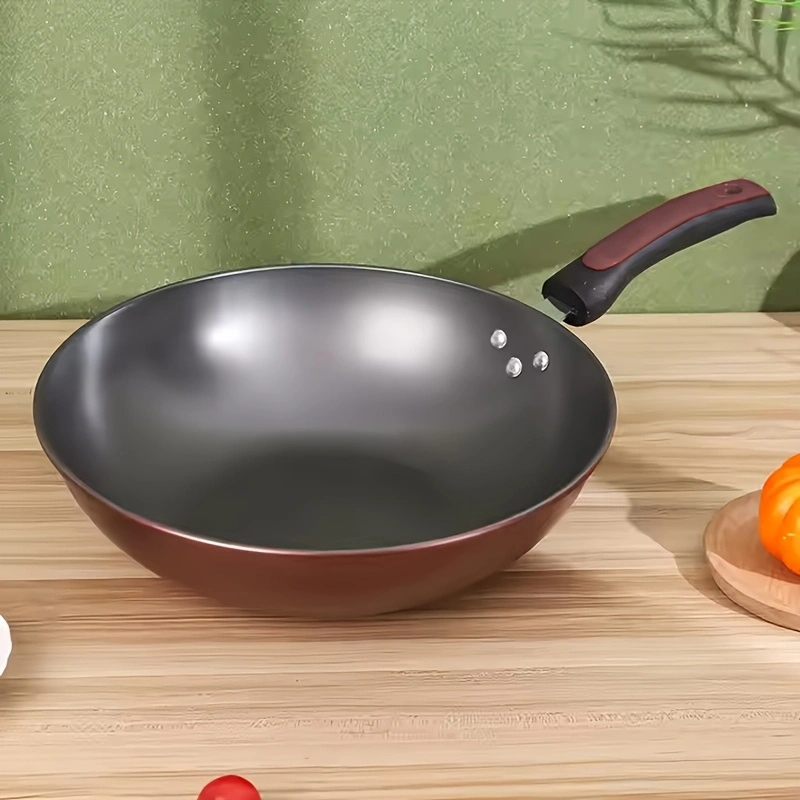 3-piece cookware set: wok, frying pan, and saucepan