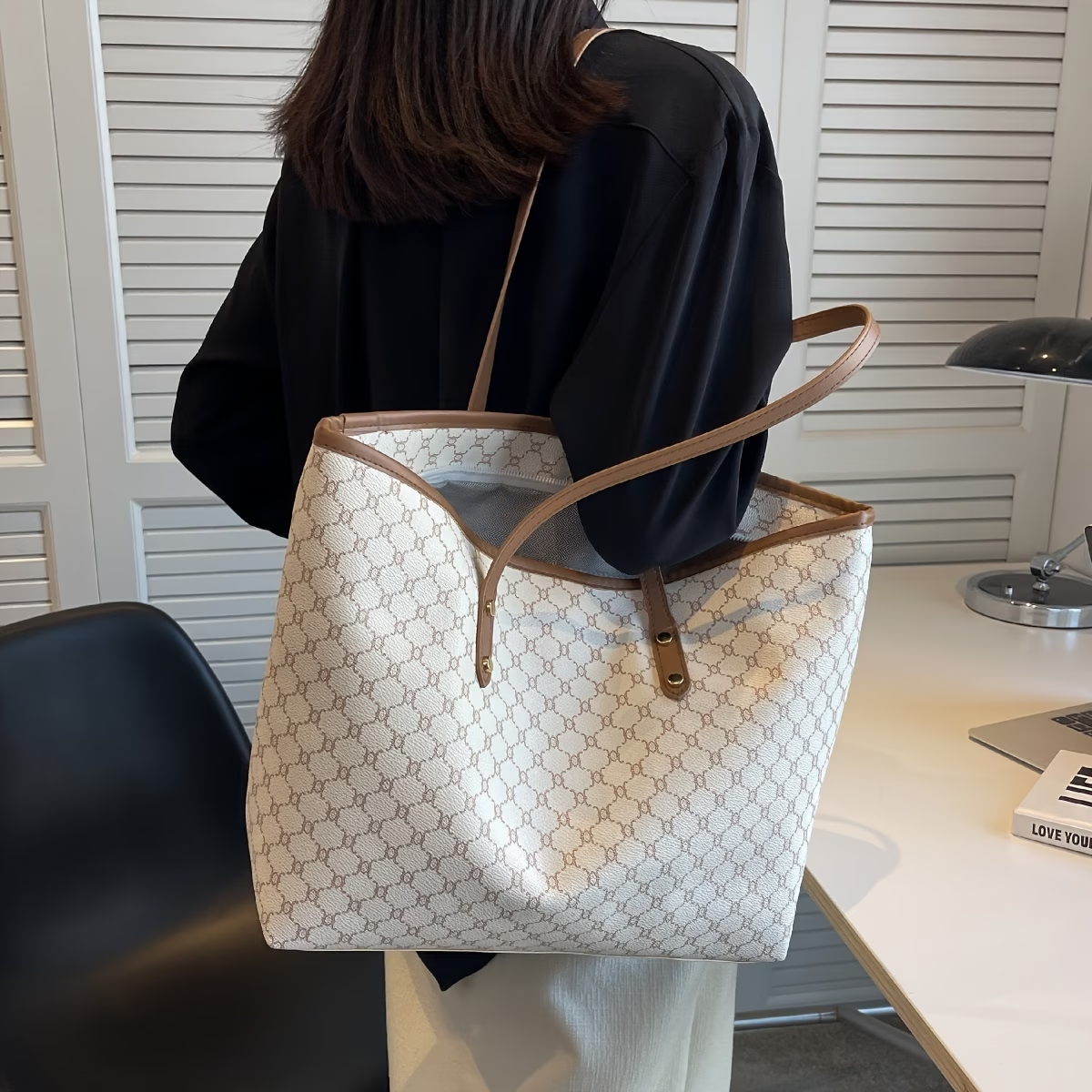 Women'S Vintage Pattern Tote Bag, Large Capacity, Stylish Bag for Work