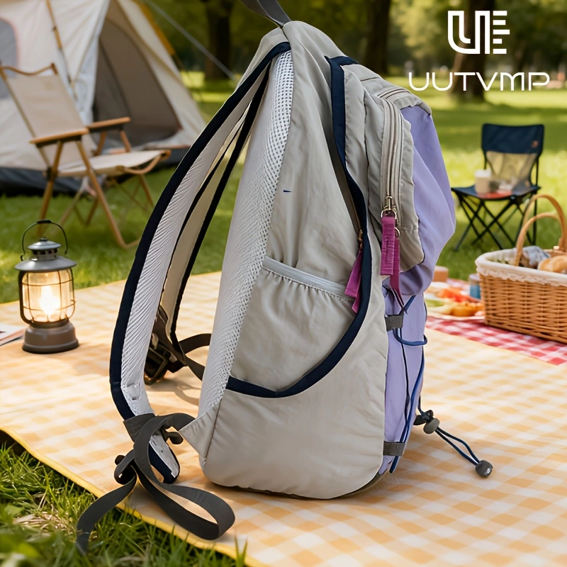 Two-tone backpack, suitable for students, travel, hiking, mountaineering, and leisure sports.