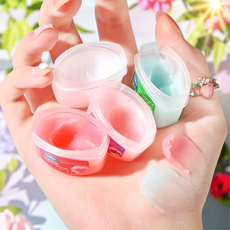 Lip Balm, Lip Gloss, Lip Primer, Fruit Flavored, Long-Lasting Moisturizing and Nourishing, Hydrating Formula, Portable, Ideal for Women, Perfect Small Gift, for Daily Use, Parties, Dates