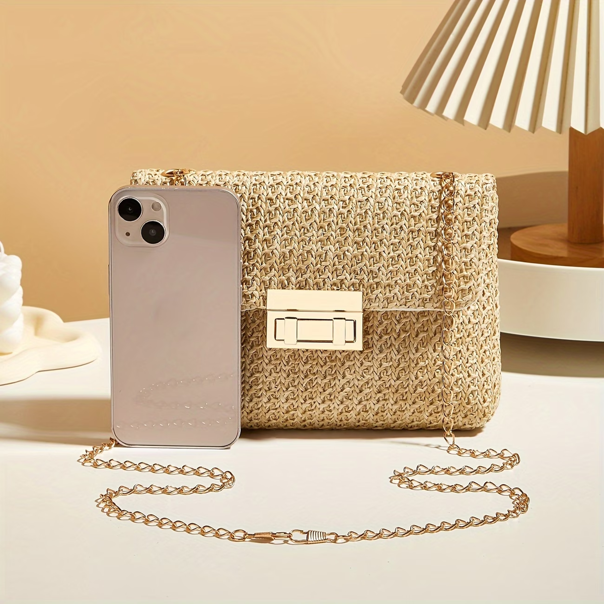 Women'S Straw Woven Shoulder Bag Handwoven Crossbody Bag Chain Closure Square Bag