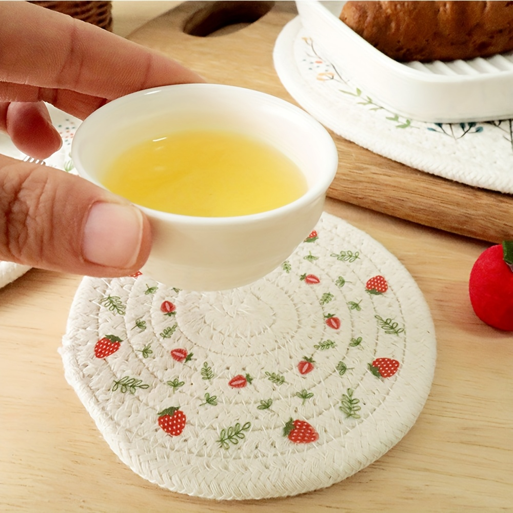 Woven Insulated for home Dining Mats And Trays for Casseroles Teacups Kettles Heat-Insulating Mats Essential Tools for Home Use
