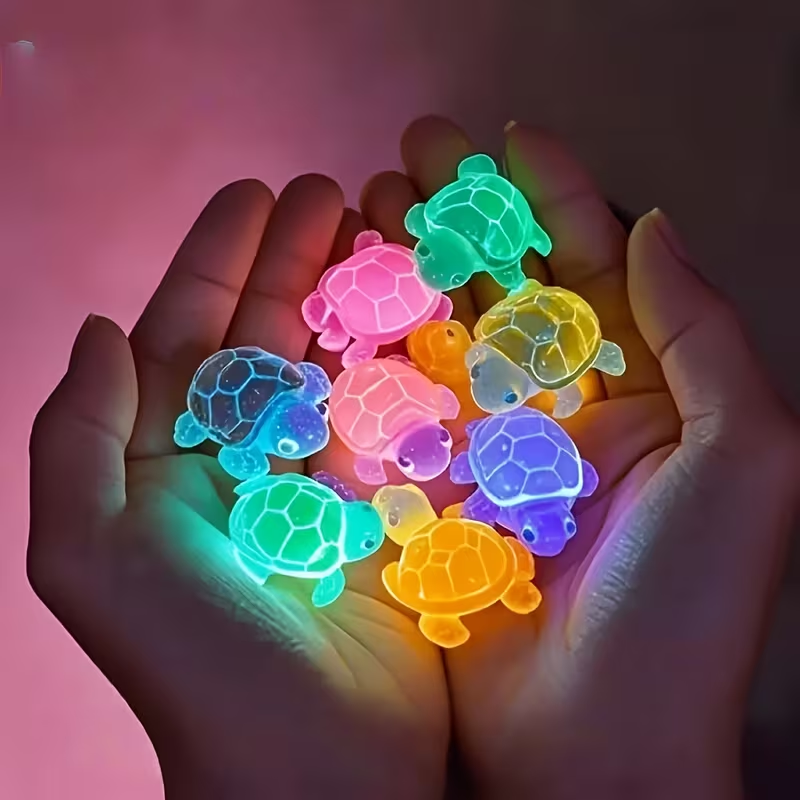 Collectible Figurines ，25pcs Glow-in-the-Dark 3D Turtle Figurines - Colorful Translucent Plastic Decorations for DIY Crafts, Party Favors, Classroom Rewards, and Beach-Themed Events for Halloween, Easter, Thanksgiving, Christmas
