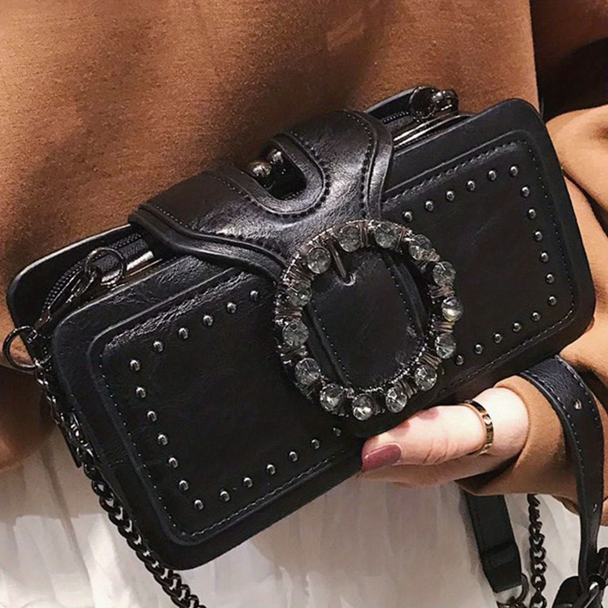 Women's Fashion Vintage Clutch Bag with Studs, Motorcycle Chain Crossbody Bag, Black Phone Pouch, Multi-Layer Flap Small Square Bag