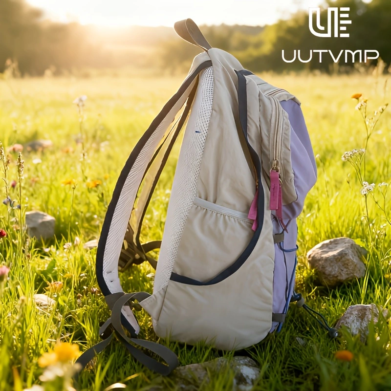 Two-tone backpack, suitable for students, travel, hiking, mountaineering, and leisure sports.