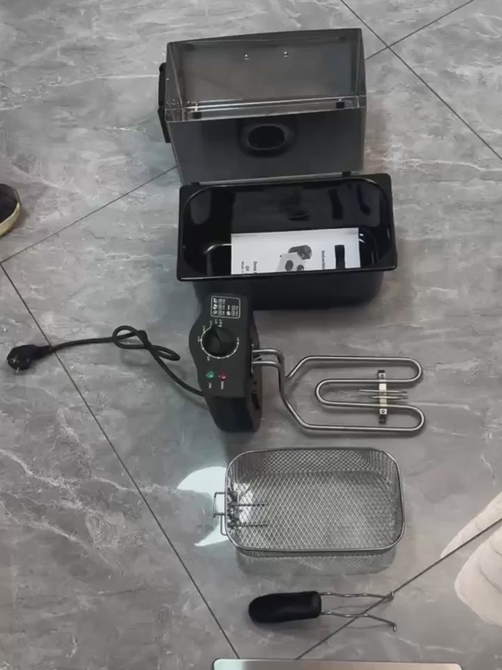 Electric Deep Fryer with a Stainless Steel Basket, Removable Lid, And Oil Container